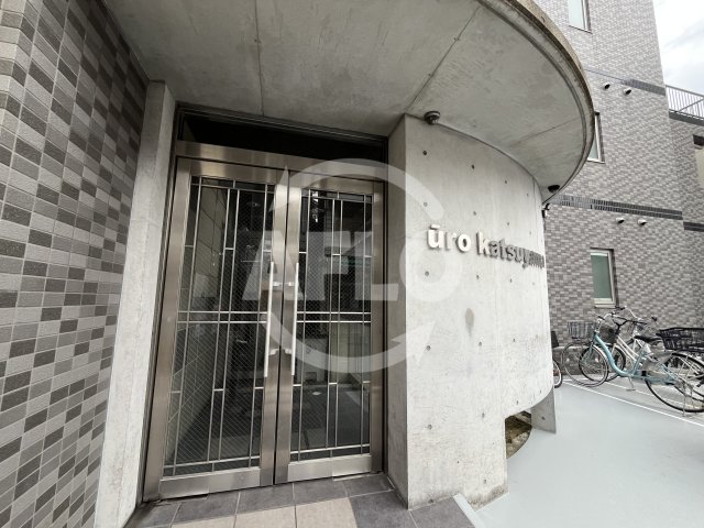 エントランス　U-ro勝山　エントランス