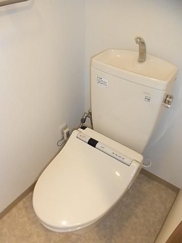 トイレ　洗浄付きトイレ