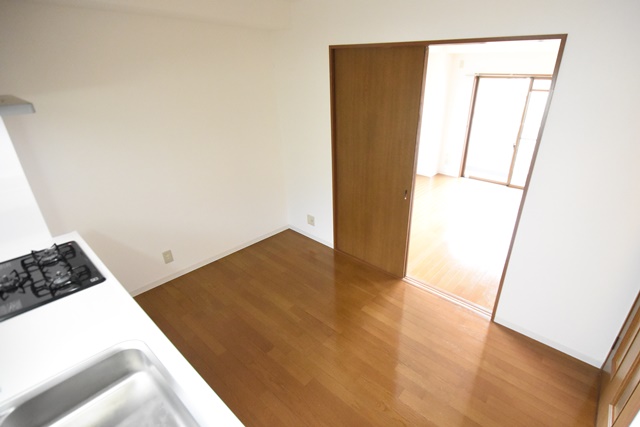 居室・リビング　角部屋住戸で過ごしやすく、おすすめです。