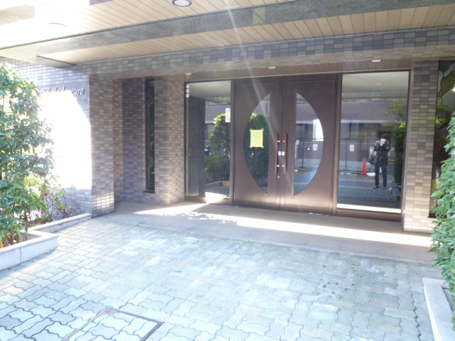 エントランス　建物入口