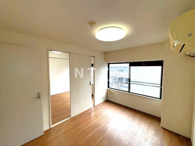 居室・リビング　ゆったりとした居間です