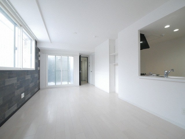 居室・リビング　☆15.2帖の広々としたリビングです☆