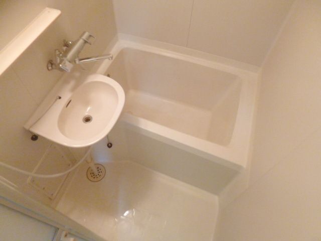 バス・シャワールーム　★バス・トイレ別★