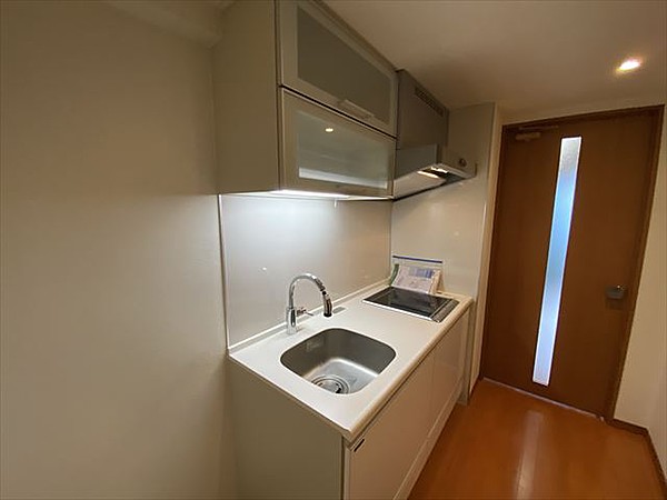 キッチン　※反転タイプの写真を使用しています。