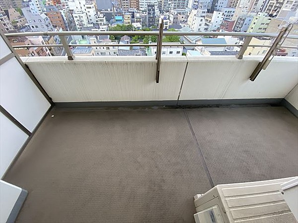 バルコニー　※別部屋の写真を使用してます。