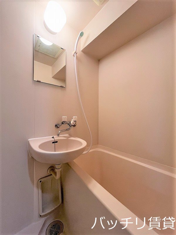 バス・シャワールーム　画像は同シリーズタイプの為、現状優先になります。