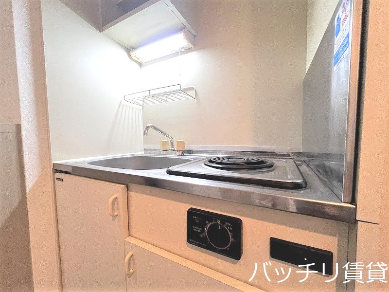 キッチン　画像は同シリーズタイプの為、現状優先になります。