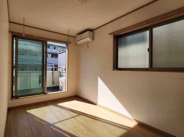 その他　３Ｆ南側寝室　ペアガラス採用