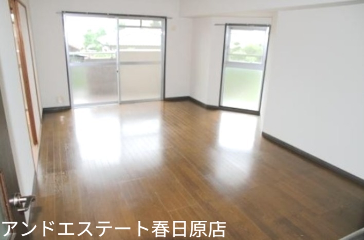 居室・リビング　３ＬＤＫの分譲賃貸マンション