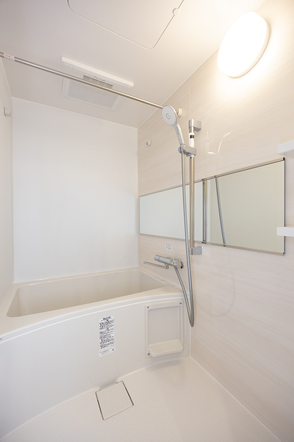バス・シャワールーム　※写真は同タイプ住戸です。