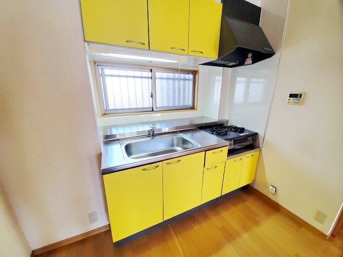 キッチン　※同タイプ、別フロア
