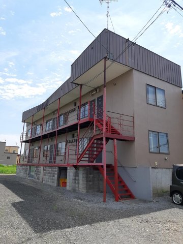 建物外観　閑静な住宅街にある物件