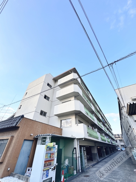 建物外観　落ち着いた住環境です＾＾