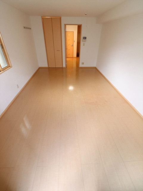 居室・リビング　明るいお部屋です
