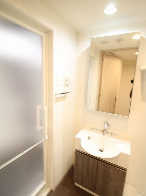 洗面設備　別部屋参考写真