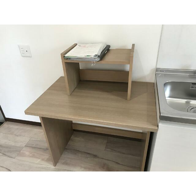 その他設備　便利な棚付き。動かすことが可能です。