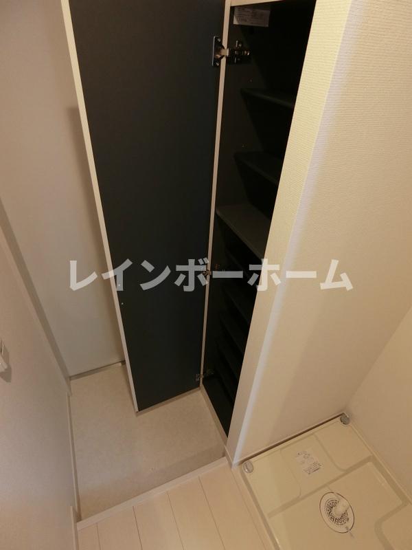 玄関　シンプルで使いやすい玄関です