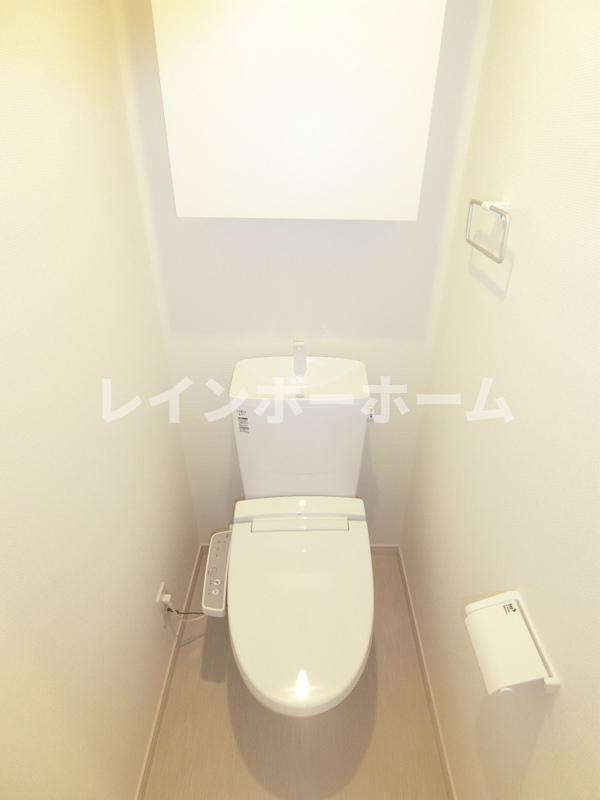トイレ　落ち着いたトイレです