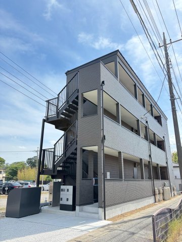 建物外観　シックで落ち着いた外観