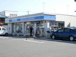 コンビニ　ローソン 鴻巣本町七丁目店（コンビニ）まで110m