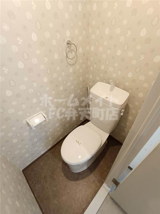 トイレ　コンパクトで使いやすいトイレです