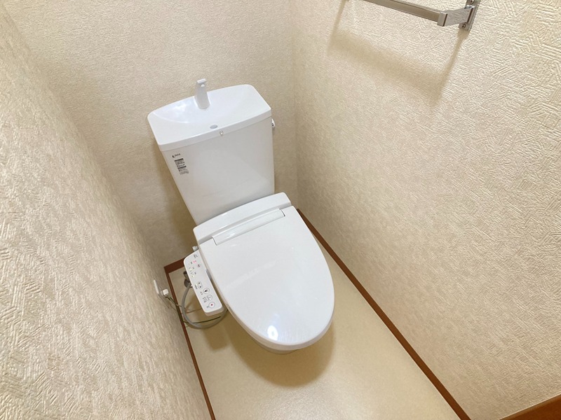 トイレ　101号室参照