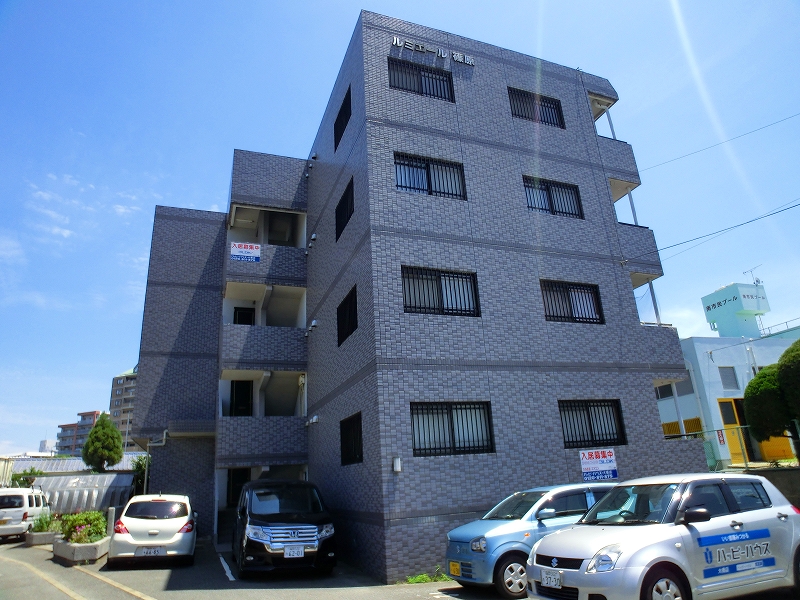 建物外観　日当り良好！広い３ＬＤＫ　一度ご覧ください。