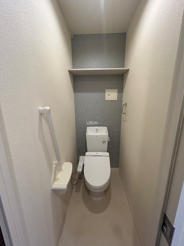 トイレ　※別のお部屋のお写真です。御参考までに。