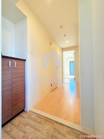 玄関　同マンション別部屋　参考写真