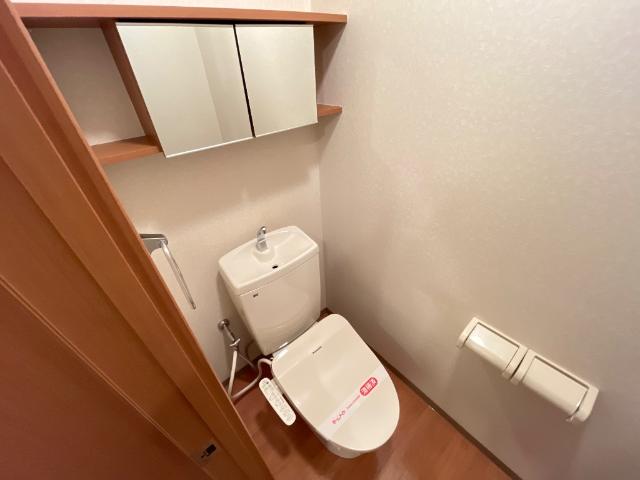 トイレ　シャワー付トイレ