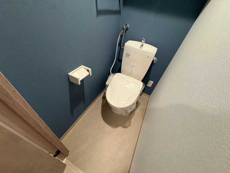 トイレ　シャワートイレになっているので快適です！
