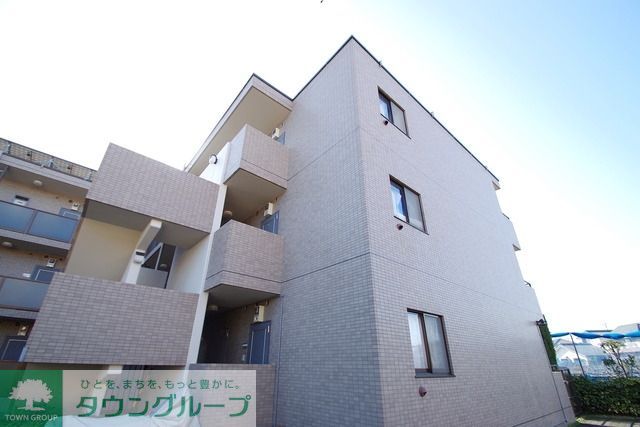 エントランス　タウンハウジング調布店まで♪