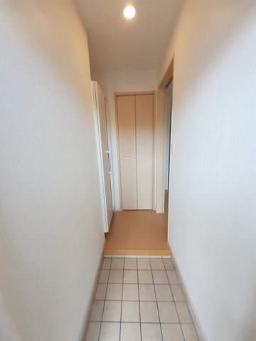 玄関　明るい玄関です