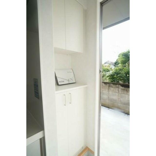 玄関　※同タイプの写真です。