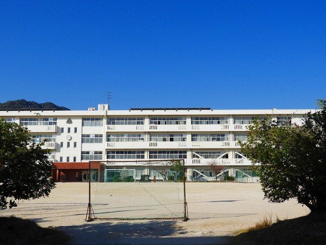 小学校　熊野第一小学校（小学校）まで100m