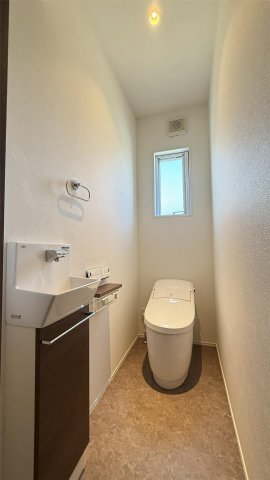 トイレ　トイレもきれいです