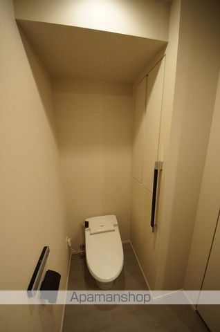 都営大江戸線 東新宿駅 徒歩2分 32階建 築15年のトイレ写真