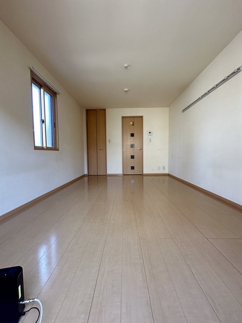 居室・リビング　別部屋参考写真です