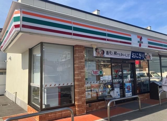 コンビニ　セブンイレブン 堺百舌鳥梅町3丁店（コンビニ）まで1211m