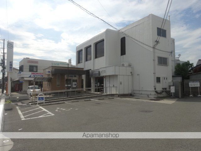 銀行　（株）紀陽銀行／松ヶ丘支店（銀行）まで608m