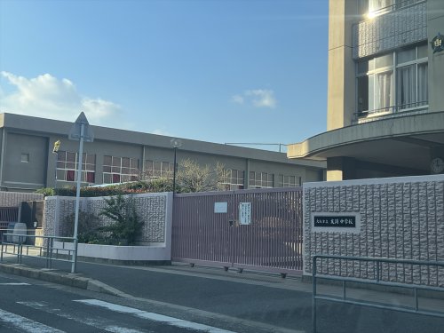 中学校　大阪市立友渕中学校（中学校）まで838m