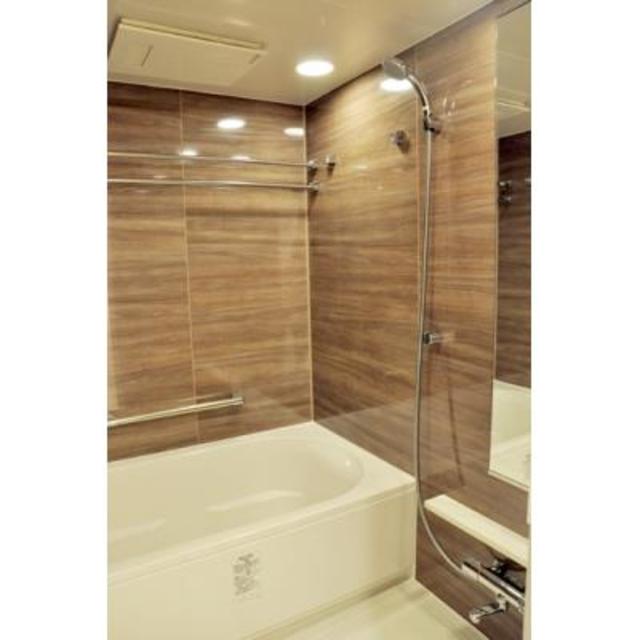 バス・シャワールーム　※写真は同タイプ住戸です。