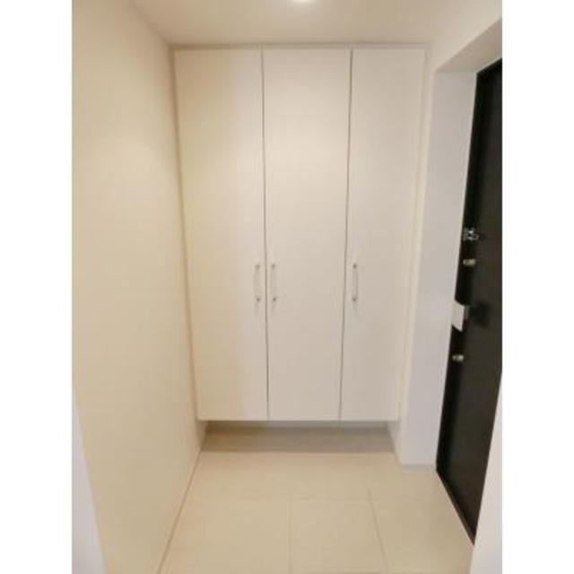 玄関　※写真は同タイプ住戸です。