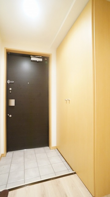 玄関　同物件別部屋写真（実際は現況を優先します）