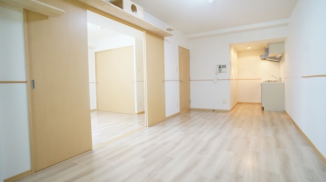 居室・リビング　同物件別部屋写真（実際は現況を優先します）