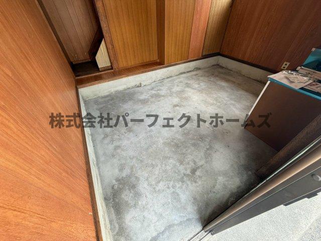 玄関　落ち着いた玄関です