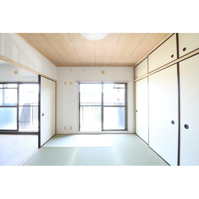 その他部屋・スペース　２面バルコニーの明るいマンション。実際にご確認ください。