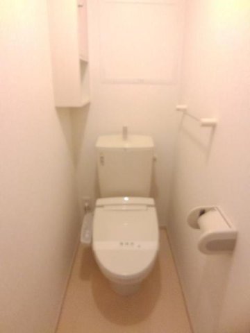 トイレ　清潔感のあるトイレです