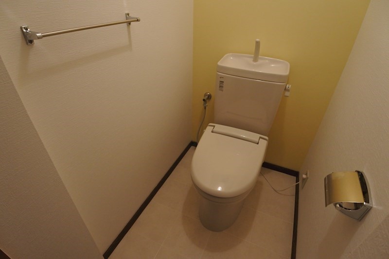 トイレ　トイレって何故か落ち着くスペースですね