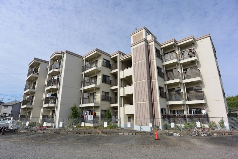 建物外観　ハイツリバーサイド